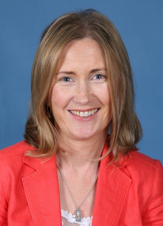 Dr Melaine Ní Dhuinn