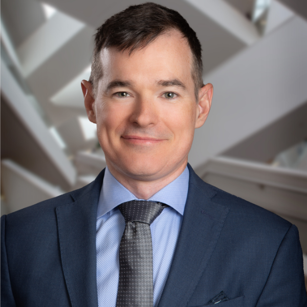 devin kearns headshot